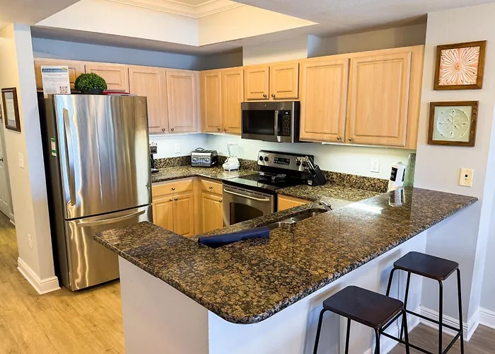 Walk To Beach: Getaway W/ Pool Access! Holiday home *